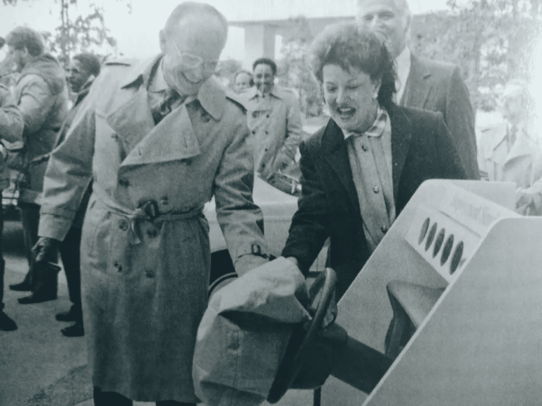 Automóviles y motocicletas